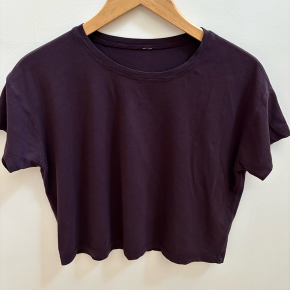 Lululemon Crop Short Sleeve Shirt Black Cherry/Maroon - Picture 5 of 7